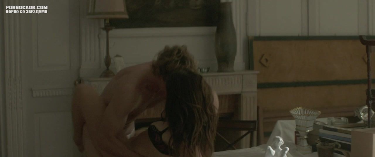 Секс С Джеммой Артертон На Столе – Другая Бовари (2014)