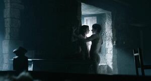 Порно сцена с Шарлоттой Хоуп у окна
