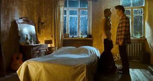Интимная сцена на кровати с Оксаной Акиньшиной