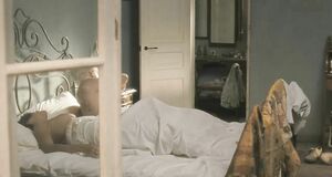 Интимная сцена на кровати с Катериной Мурино