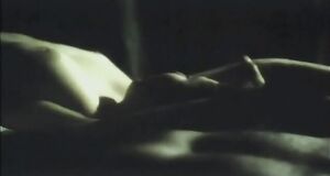 Интимная сцена на кровати с Аликой Смеховой
