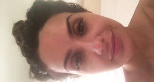 Украденное icloud видео с голыми сиськами Микаелы Хувер