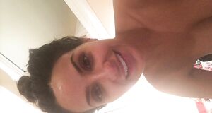 Украденное icloud видео с голыми сиськами Микаелы Хувер