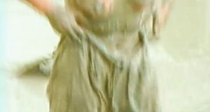 Лика Стар с голыми сиськами в грязи на шоу «Последний герой 4»