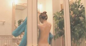 Голая жопа Елены Захаровой